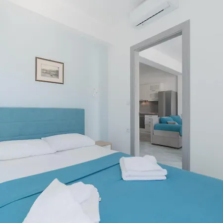 Diamanti Villa, Pool & Barbecue 斯卡拉伯塔麦斯