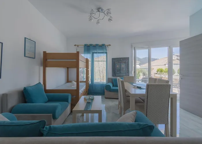 Diamanti Villa, Pool & Barbecue Villa